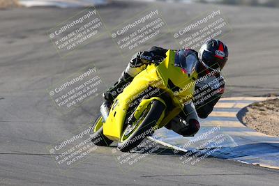 media/Jan-09-2022-SoCal Trackdays (Sun) [[2b1fec8404]]/Turns 9 and 8 (920am)/